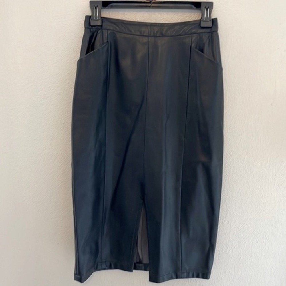 Who What Wear Black Faux Leather MIDI Skirt Womens Size 2